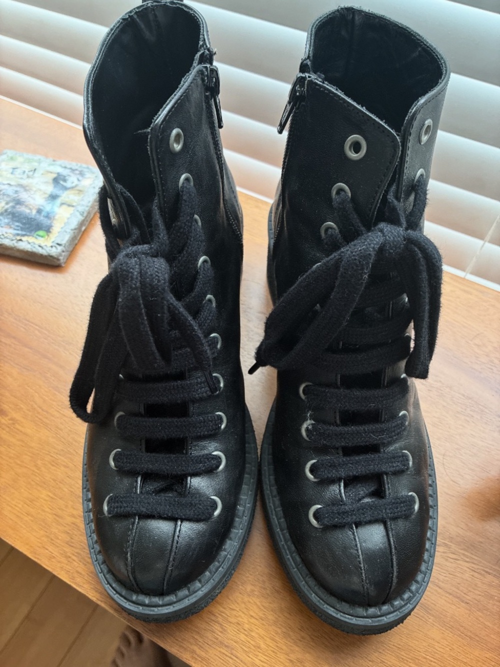Fluevog Slacker sz 8 moto/ ankle boots - Picture 9 of 11
